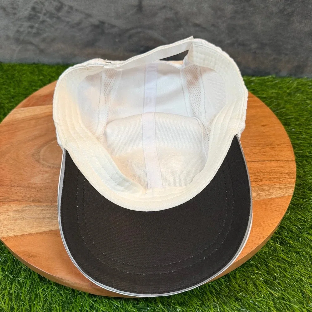 Athleta Run Wild White Running Hat Mesh Performance Adjustable‎ Cap Womens